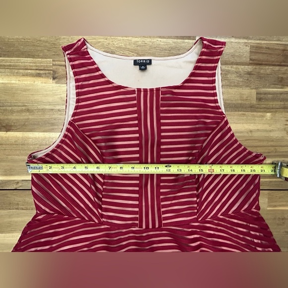 Torrid Deep Red Scoop Neck Striped Peplum Sleeveless Pullover Stretch Top Sz 2X - Picture 9 of 11